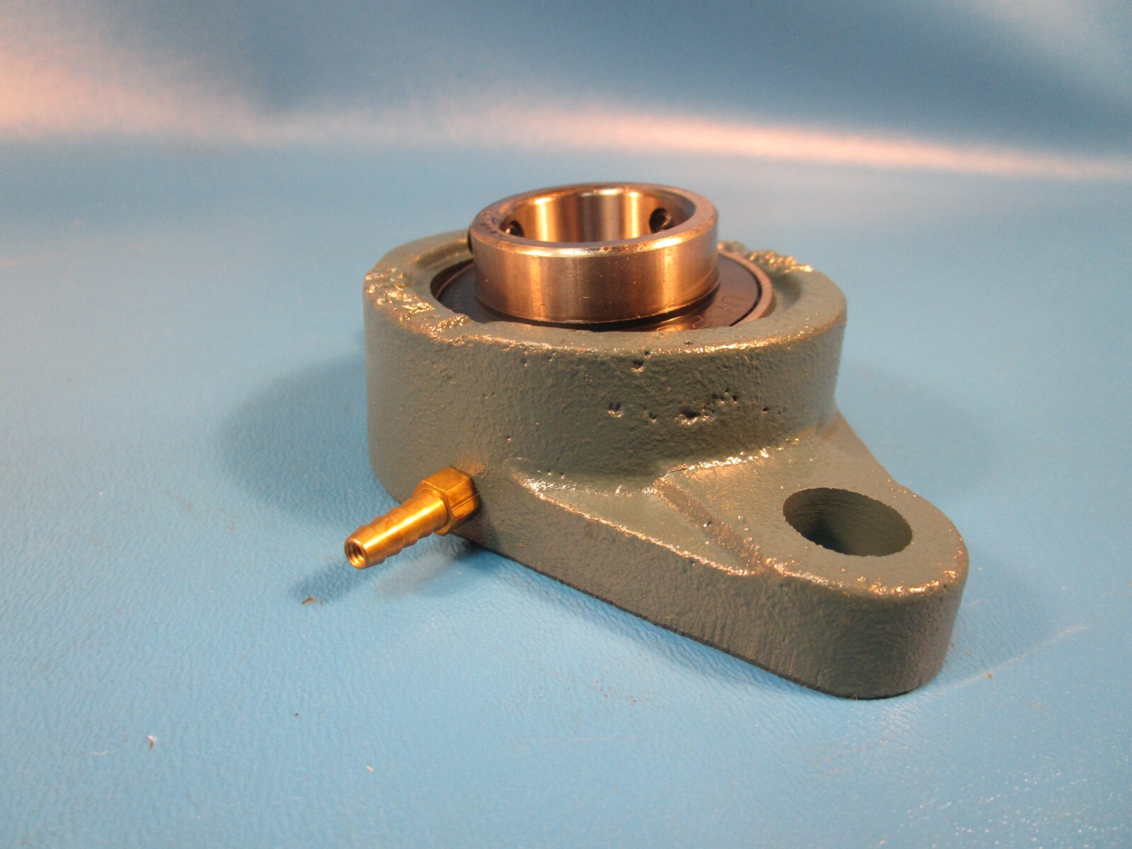 AMI UCFT205-16, UCFT205-16, 2 Bolt Bearing Flange Unit, 1” Bore, Cast Iron