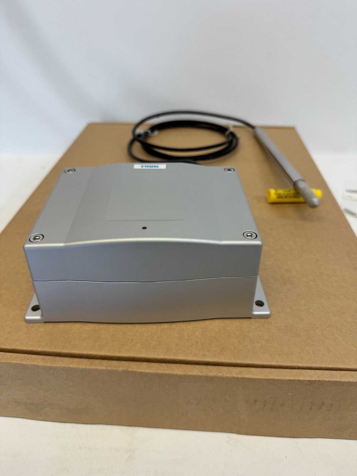 VAISALA HMT335 Humidity & Temp. Transmitter ~ HMT330 5L0A001BCAJ200B01CABAA1