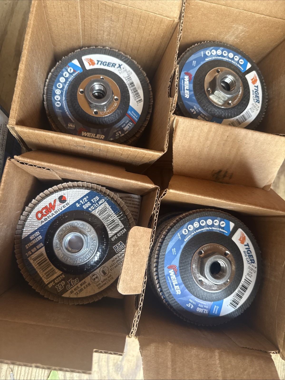 Lot-38 Pcs Weiler 50809 Tiger Big Cat Abrasive Flap Disc 4-1/2″, 80Z+6 Grinding