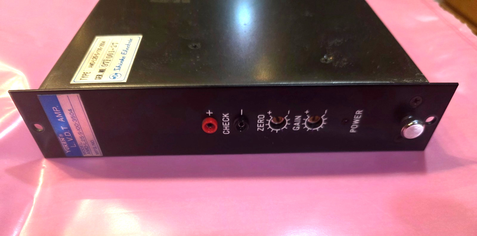 Shinko Electric Yuken L.V.D.T AMP. Model: AMD-L25-S-100-3504 Free Shipping
