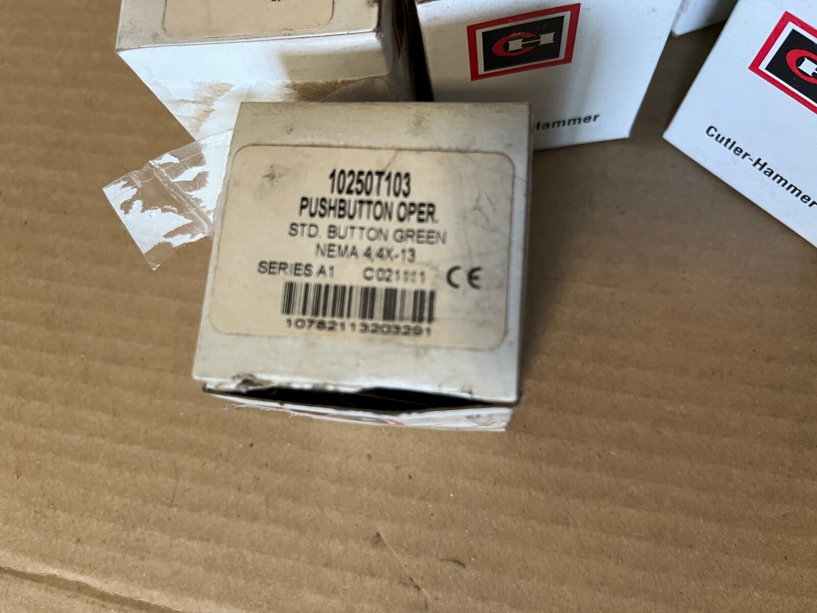 Cutler Hammer, Pushbutton, STD, Green, 10250T103