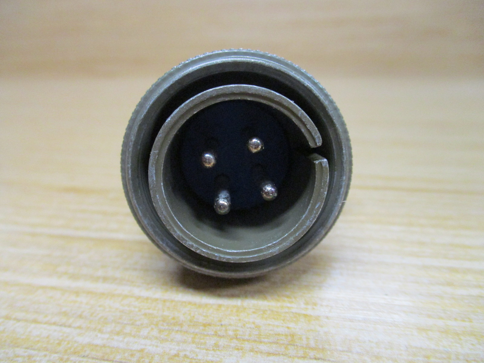 Amphenol M3108B18-10P Connector M3108B1810P