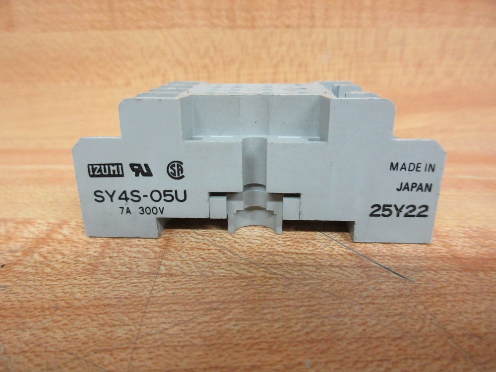 IDEC/ IZUMI SY4S-05U Relay SY4S05U