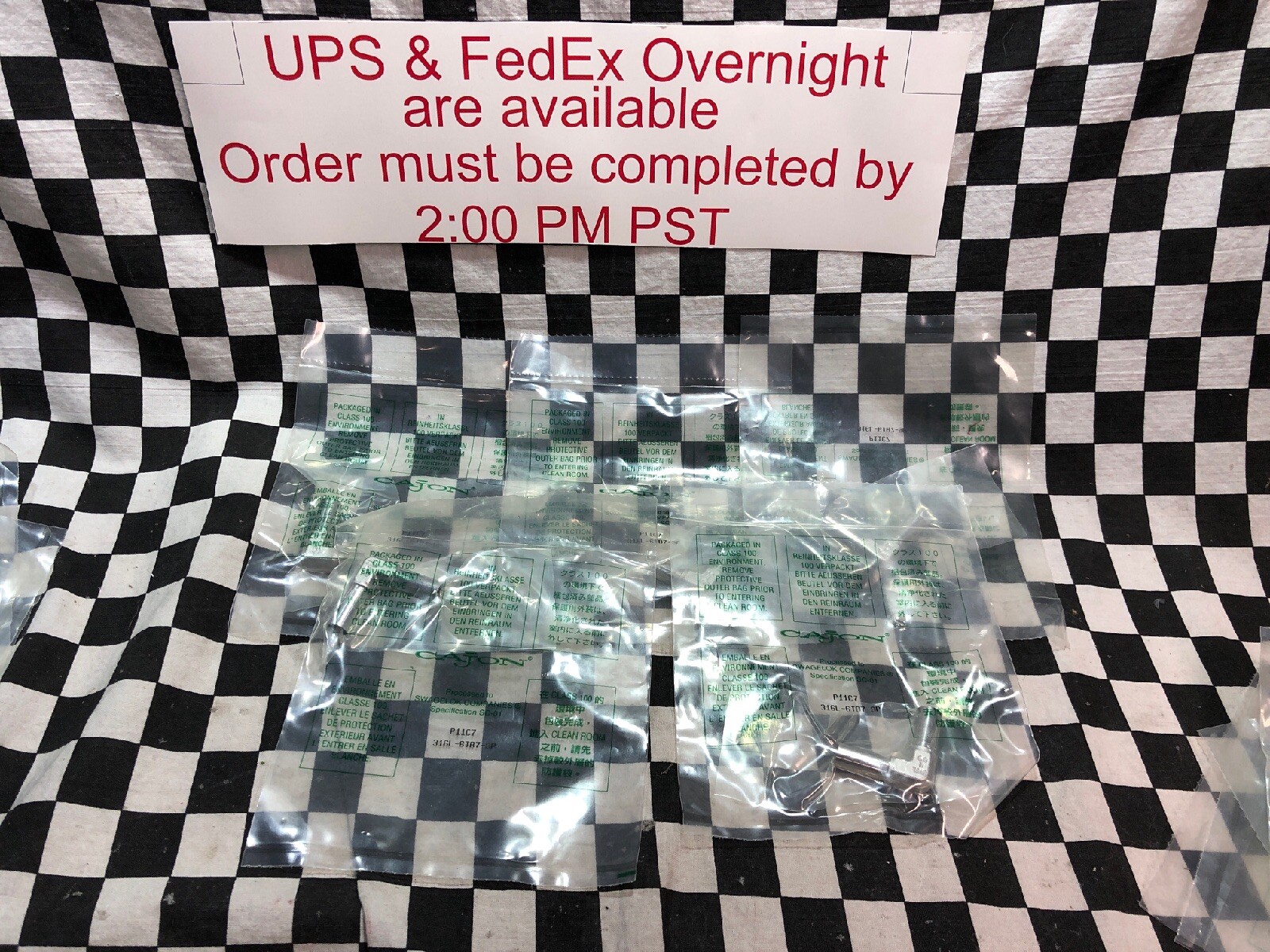 LOT OF 5, SWAGELOK Tube Butt Weld Union Elbow 3/8″, 316L-6TB7-9P, 316L6TB79P