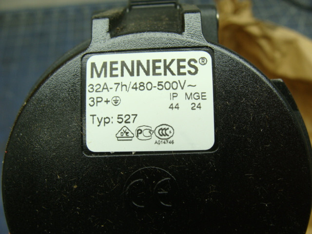 CARRIER 22-60388-07 MENNEKES 32A-7h/480-500V3P+ TYPE 527 FEMALE POWER PLUG