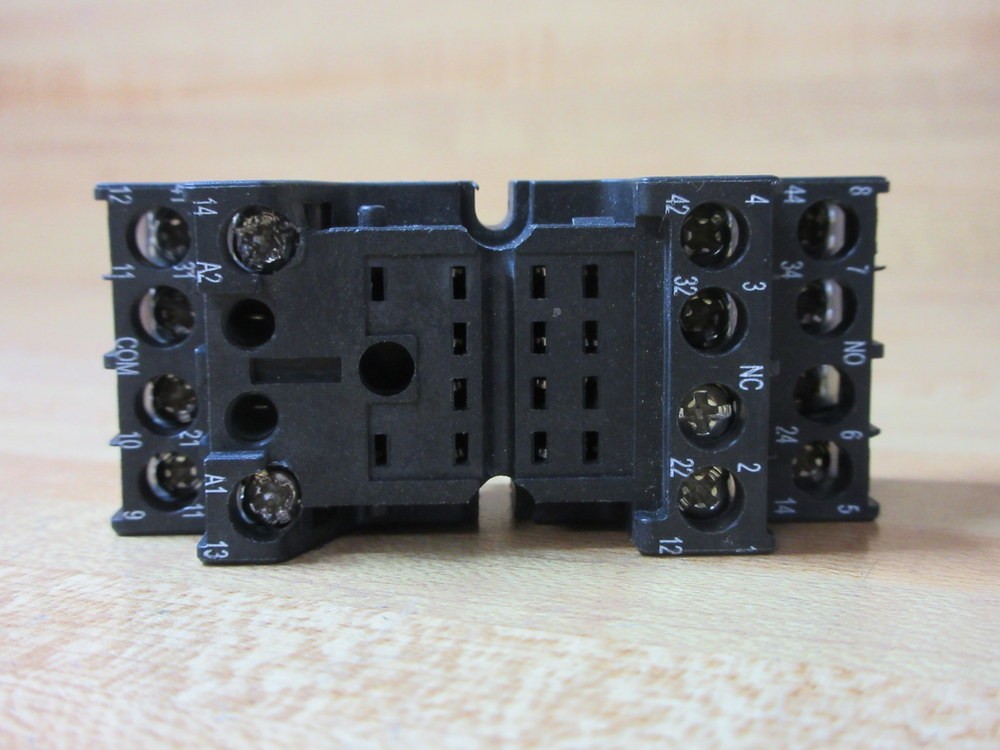 ERSCE ES 15/4B Relay Socket ES154B