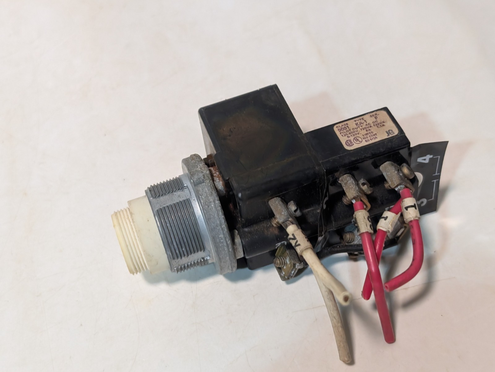 Lot of 4 assorted Square D 9001-KM-1 and KA-1 light/lamp pilot duty modules