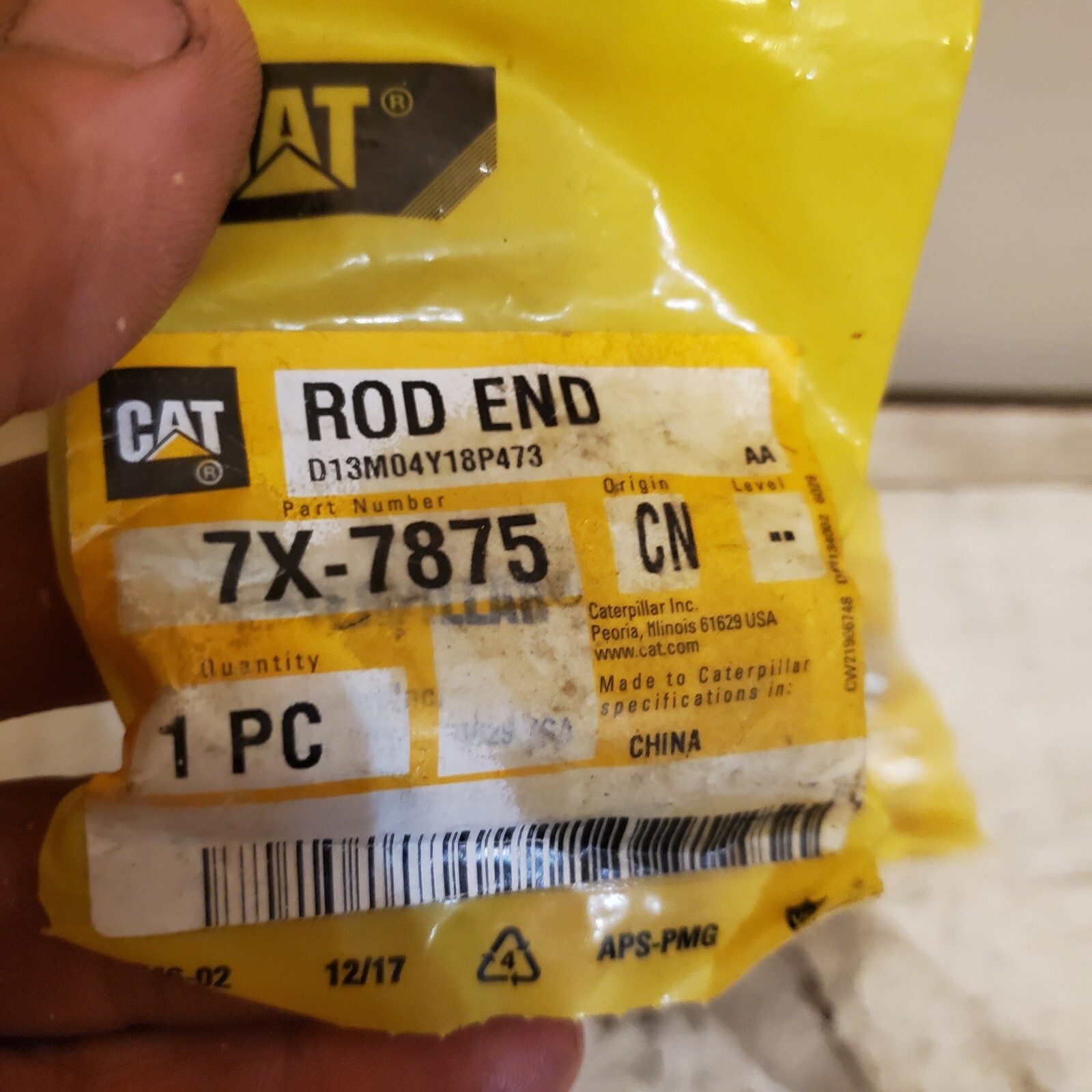 CAT 7X-7875 Caterpillar 7X7875 3/8-24 Internal Threaded Rod End Greaseable