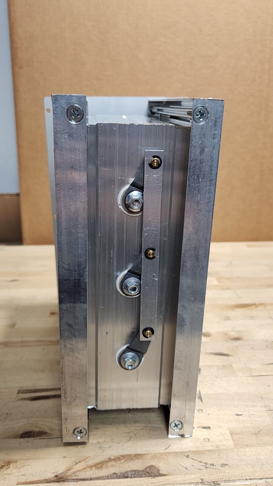 HONEYWELL ZD8X10TZ 8″ X 10″ Rectangular Damper 24 VAC