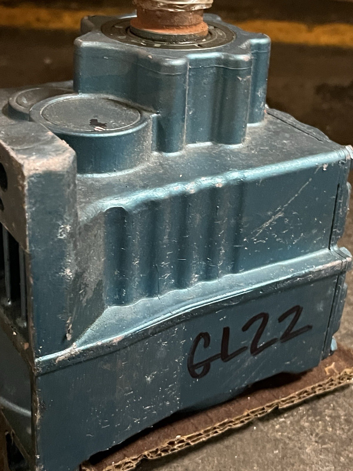 SEW– R27DT71D4-KS 11.86 : 1 — 300-1800 RPM