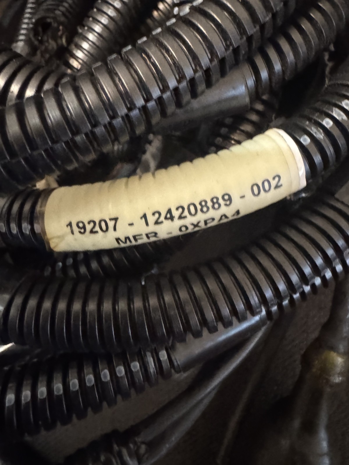 BAE NEW SURPLUS HARNESS PN 124200889-002 6150-01-422-3571
