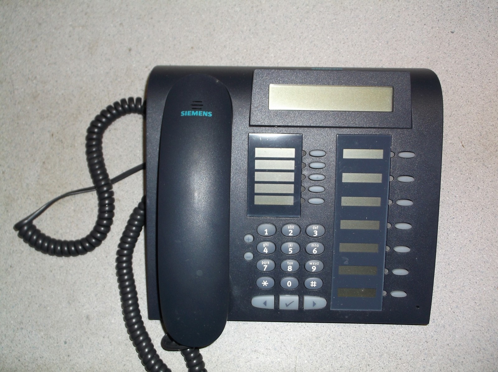 Siemens S30817-S7211-A107-3 OptiPoint Black Office Phone *FREE SHIPPING*