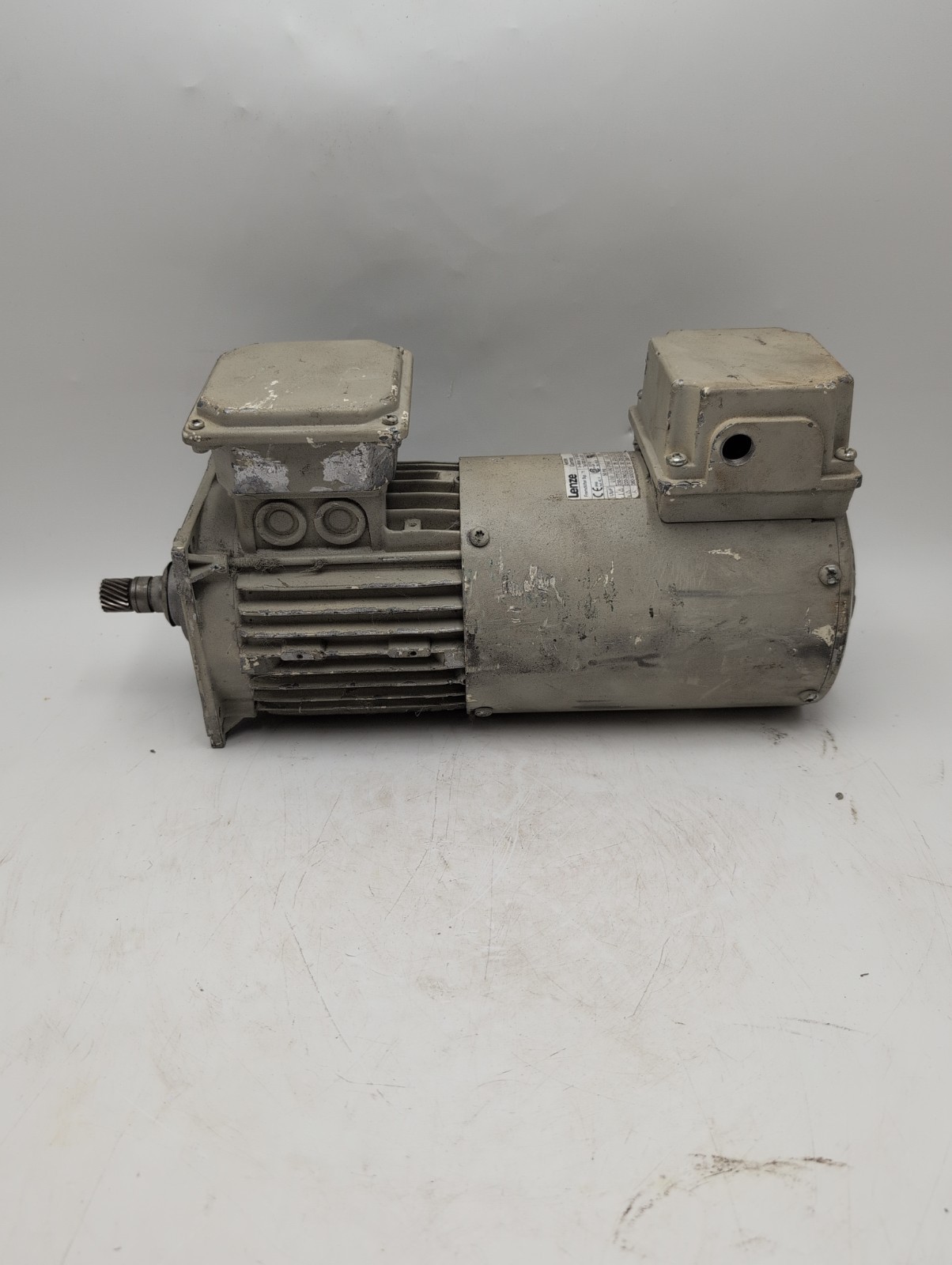Lenze MDEMA1M071-42 0.68kW 0.91HP 480V 3-Phase Inverter Duty Electric Motor 1705