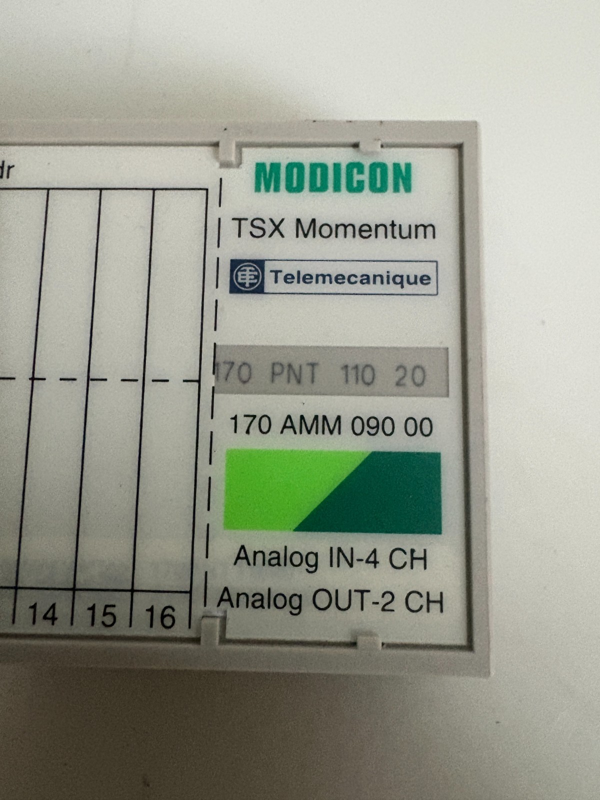 SCHNEIDER MODICON TSX MOMENTUM ANALOG IN-4 CH OUT-2 CH 170 AMM 090 00