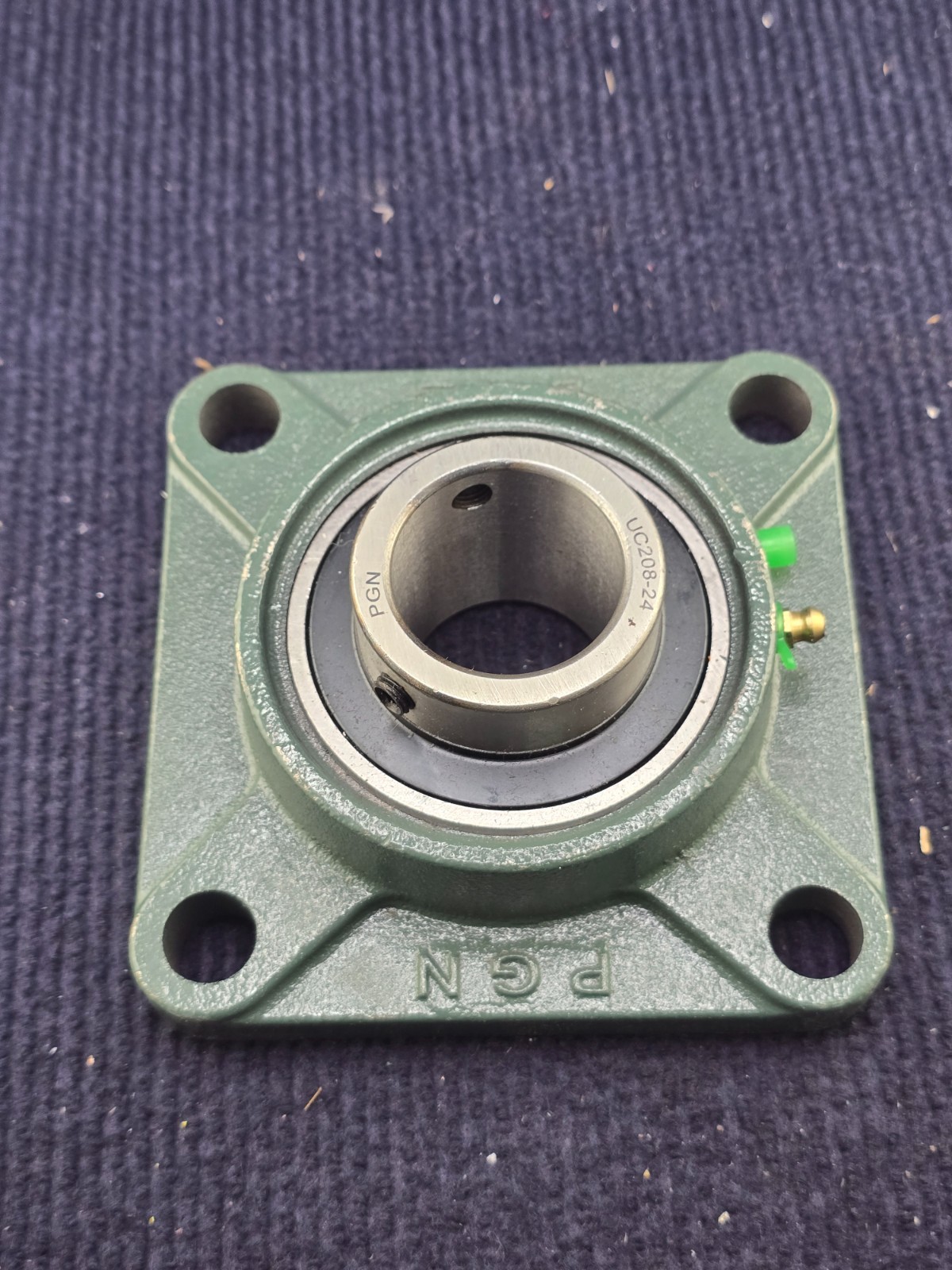 PGN F208 4-Bolt Square Flanged Pillow Block, UC208-24 1-1/2″ Bore Bearing Insert
