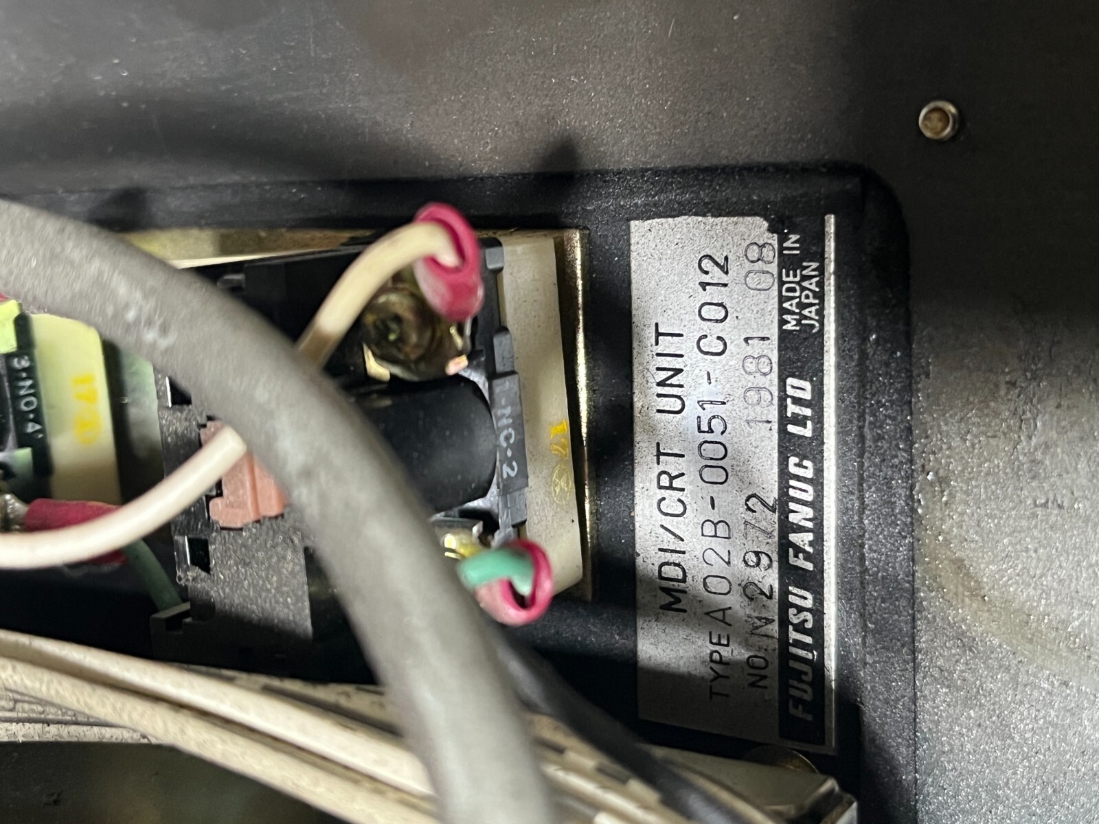 FANUC SYSTEM 6T MDI/CRT UNIT A02B-0051-C012 W/ A61L-0001-0072 & A20B-0007-0030