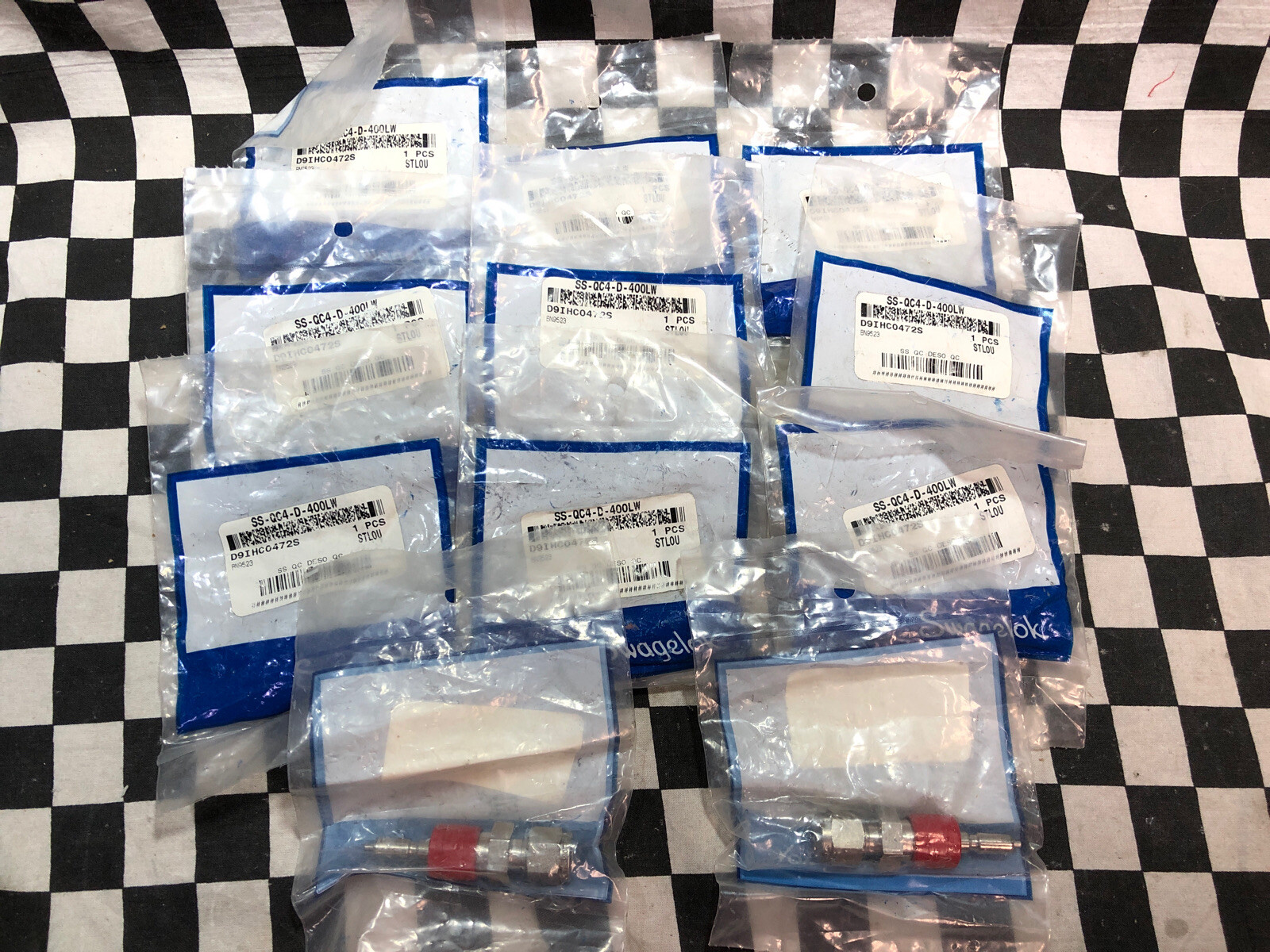 SWAGELOK Quick Connect Stem with Valve 1/4″, SS-QC4-D-400LW, LOT OF 10#1540N5