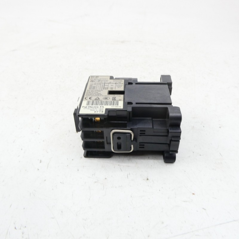 FUJI ELECTRIC 4NC0A0210 200-220/220-240V NSNP