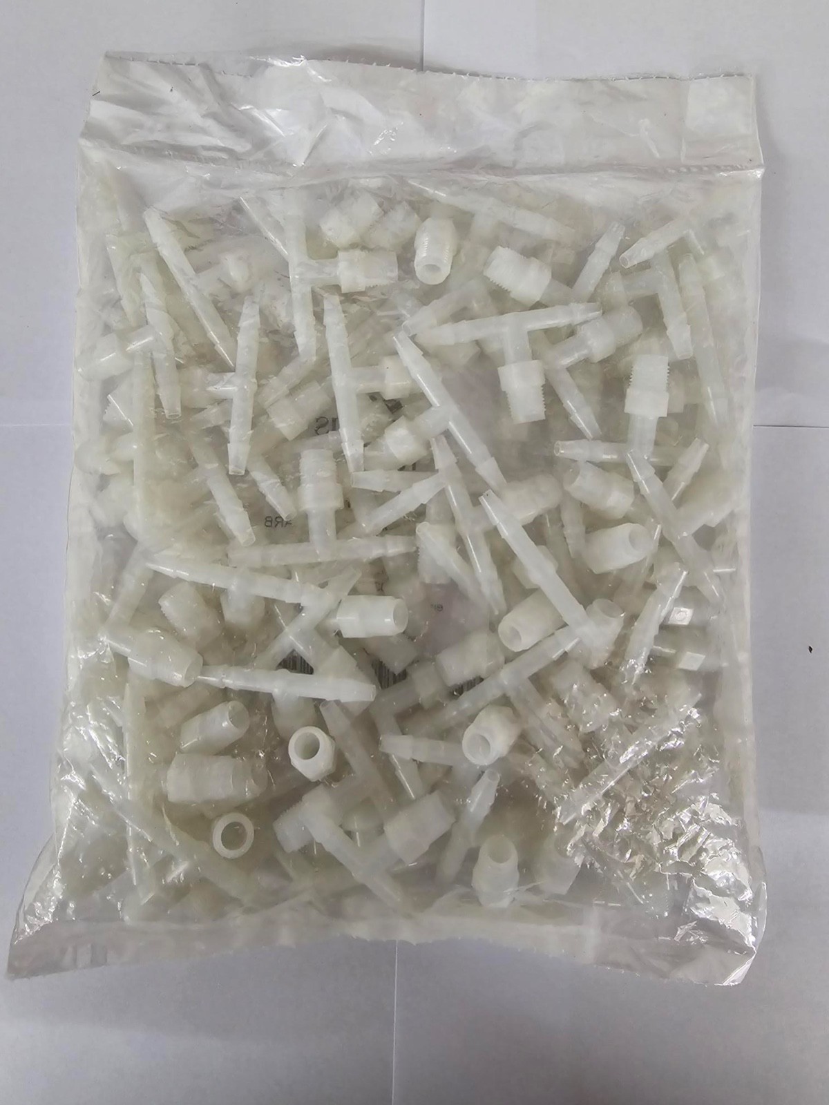 1/8″ NPT x 3/16″ Hose ID x 3/16″ Hose ID Nylon Reducing Tee – Bag of 100pcs