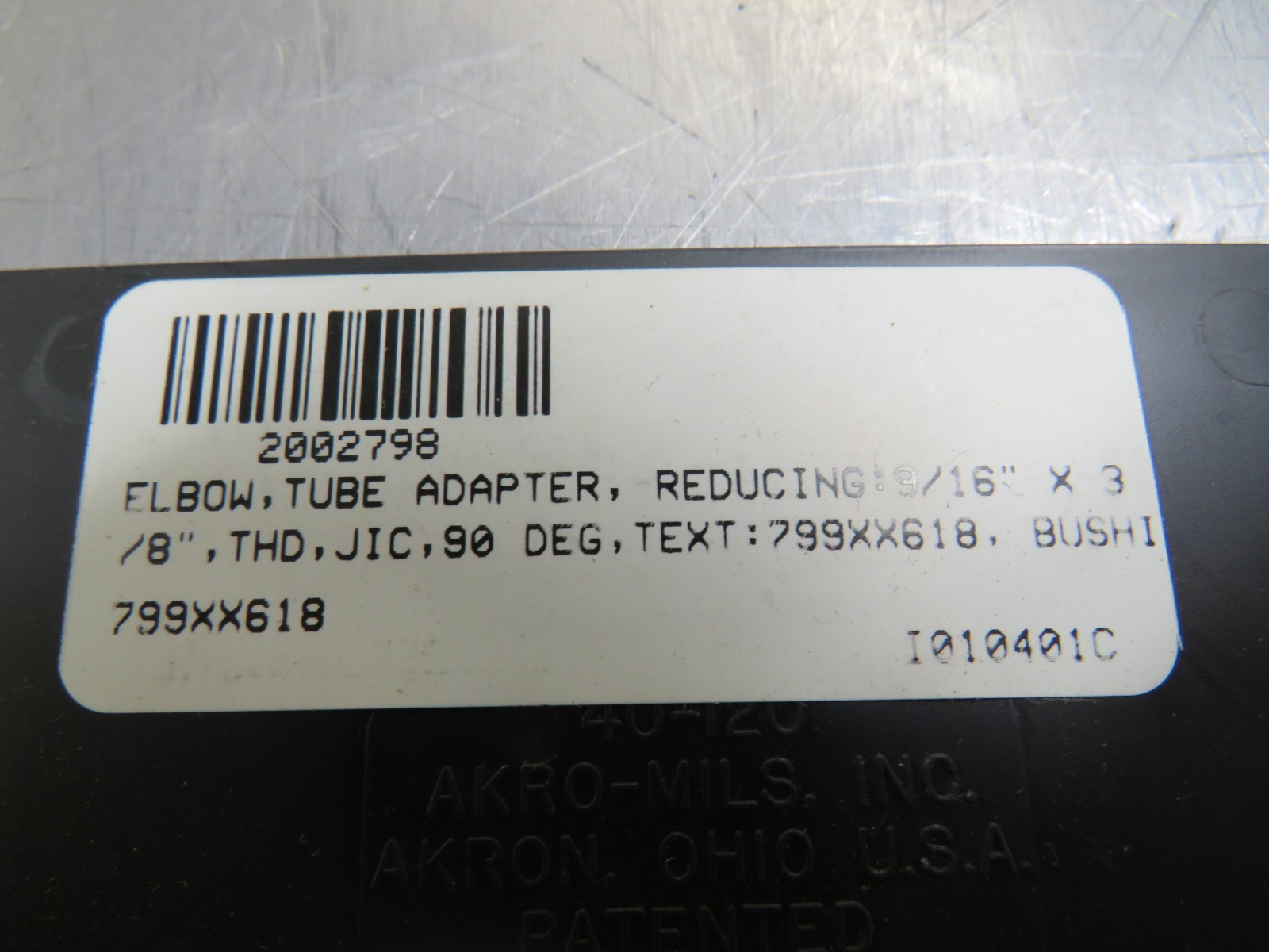 Valco Melton 799XX618 Elbow, Tube Reducing 9/16″ x 3/8″ Swivel 90 Deg Lot of 9!