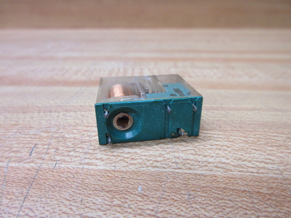 Carlo Gavazzi MZP A 001 47 10 FEME Relay MZPA0014710