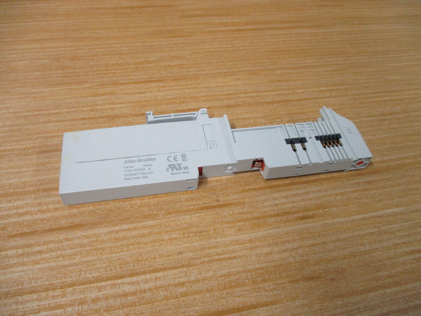 Allen Bradley 1734-TOP3S Terminals Base 1734TOP3S Ser. A, Rev A01