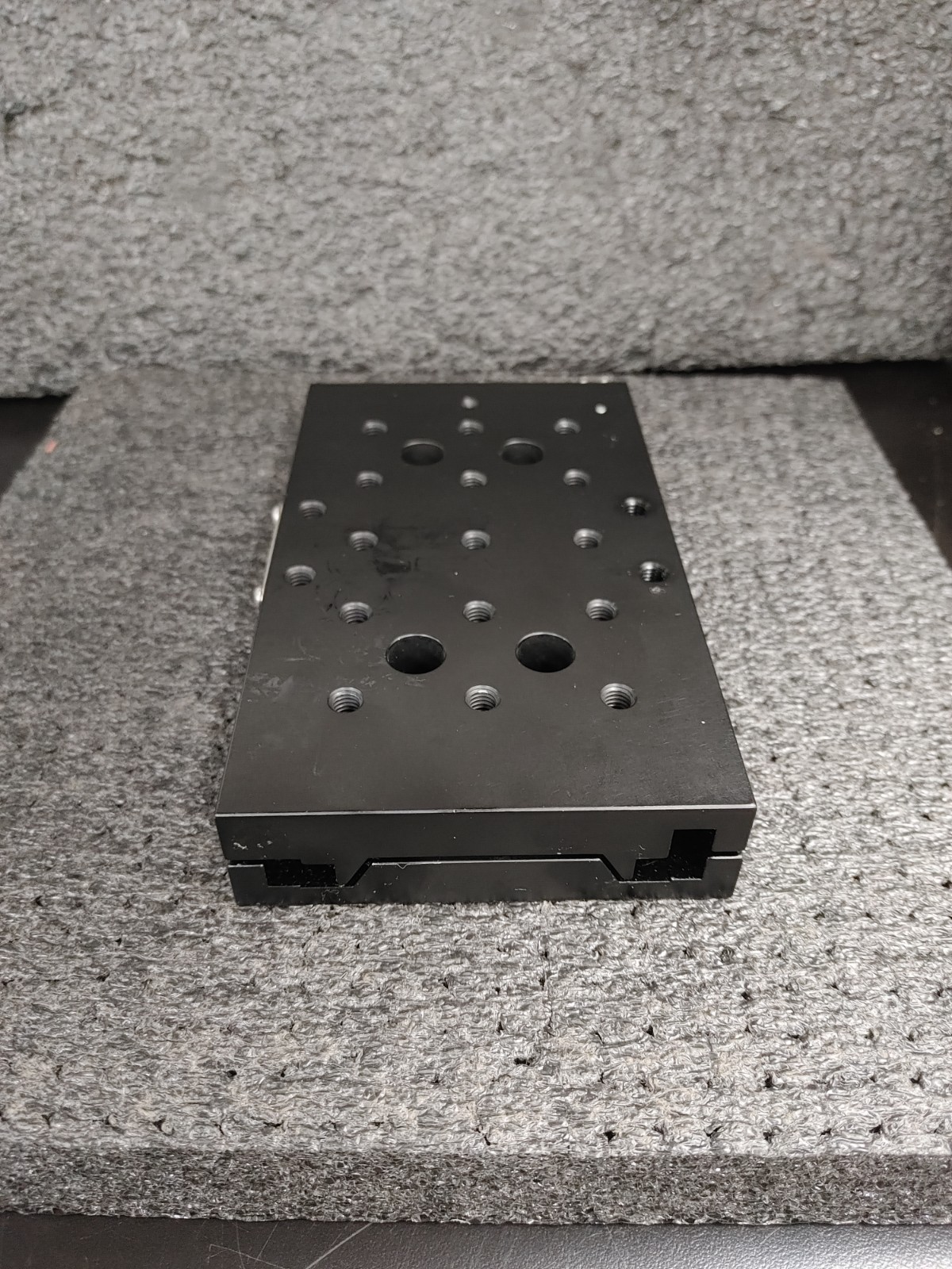 NEWPORT M-436 Series 50.8 mm Travel Crossed-Roller Bearings Manual Linear Stage