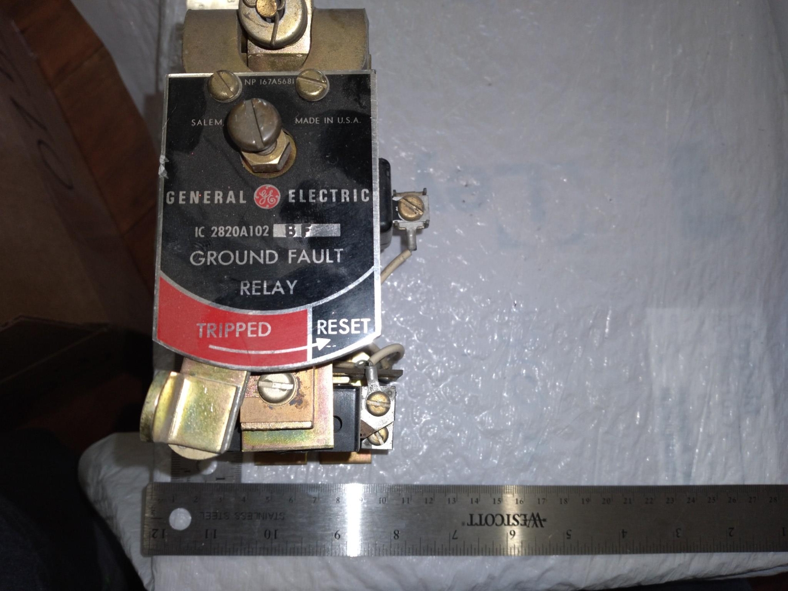 GENERAL ELECTRIC IC 2820A102BF GROUNF FAULT RELAY 20VDC 22D11G44A