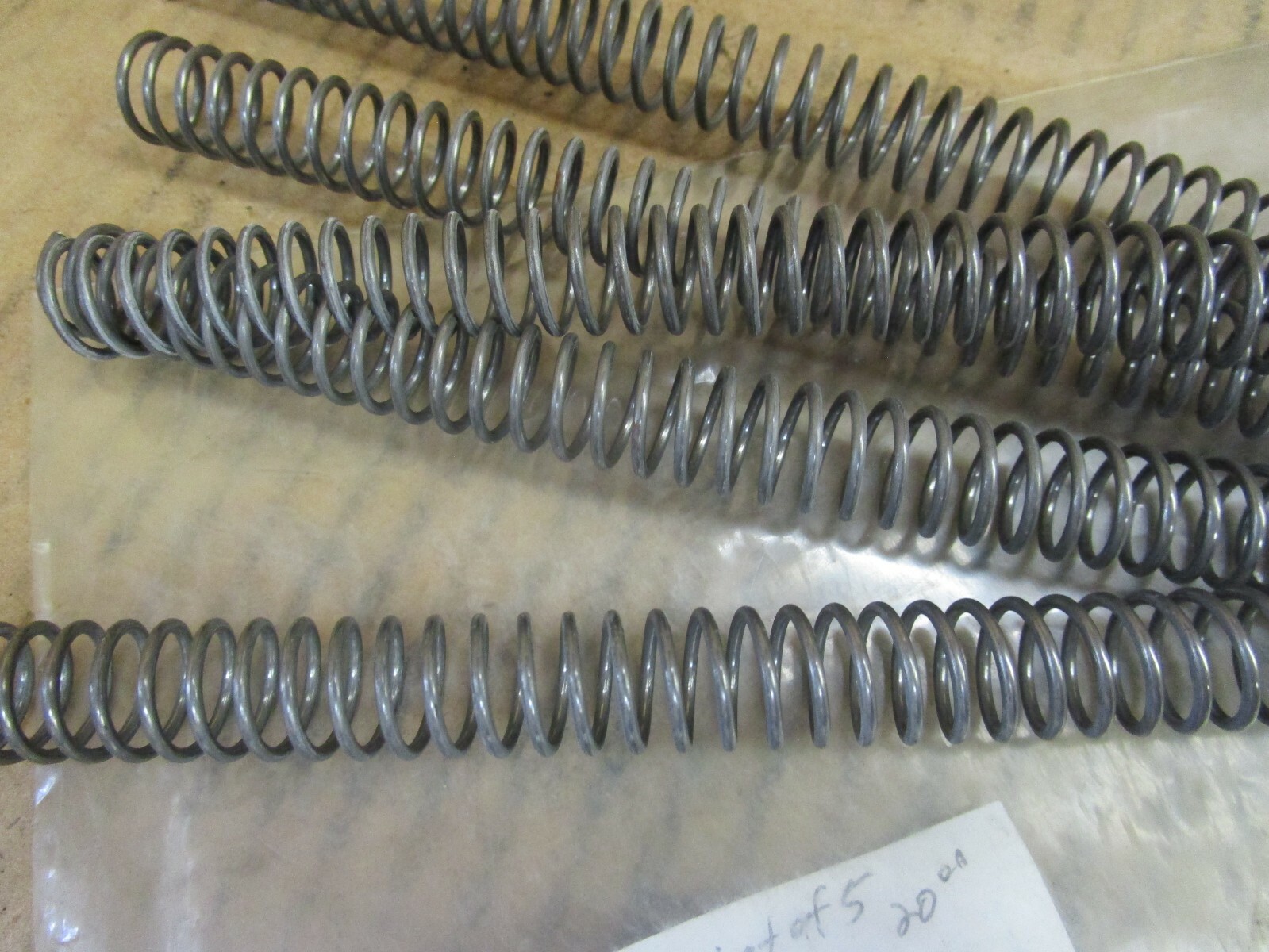 WB Jones Compression Spring 622 15/32″ ID 11″ L 1/16″ Wire OD Lot of 5 New