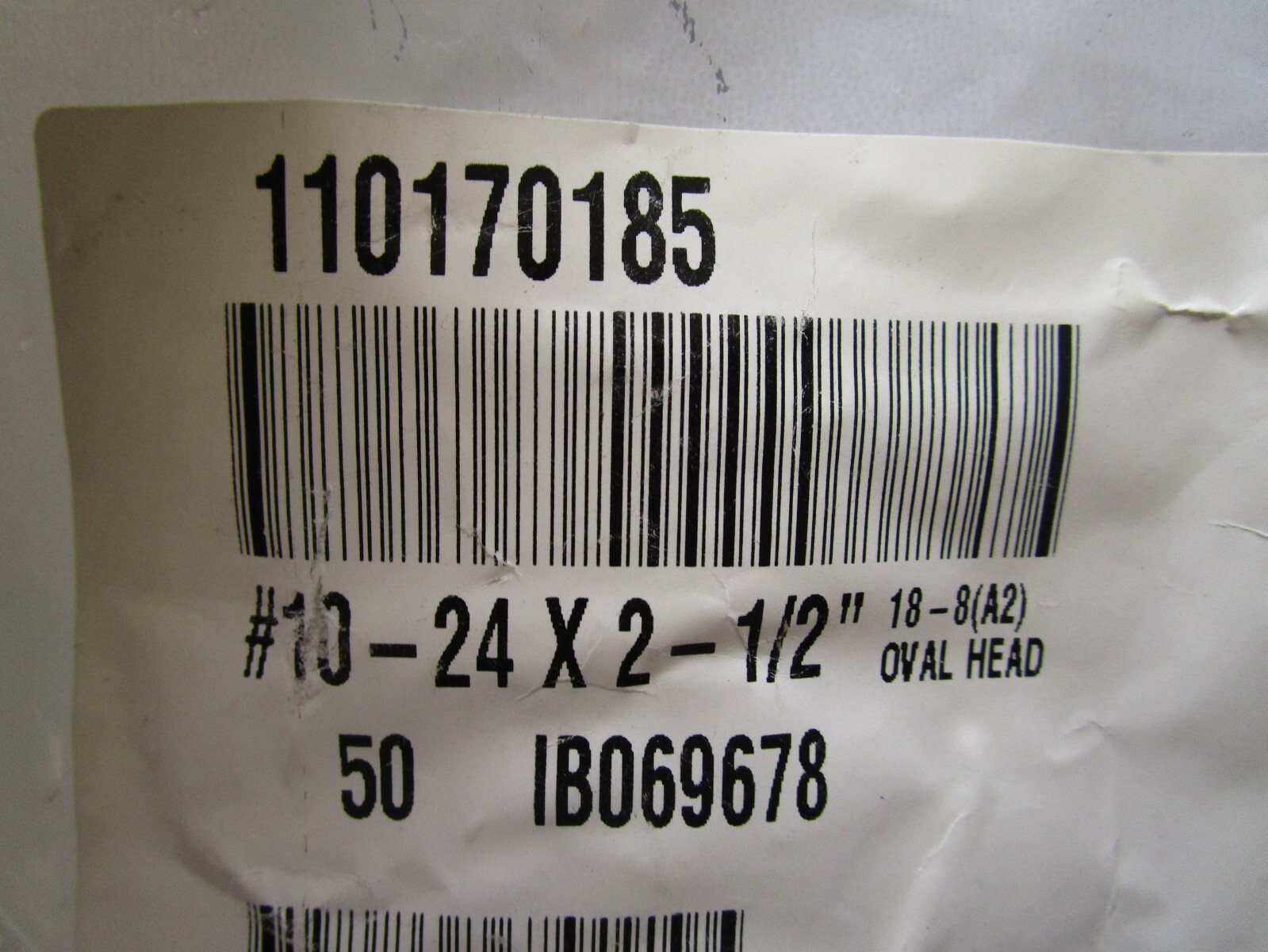 #10-24 x 2-1/2″ Phillips Oval Head 18-8 Stainless Steel Machine Screw QTY 50