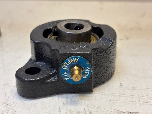 2 Quantity NTN 3″ 2 Bolt Flange Bearing with 1/2″Insert | FLU201V | (2 Quantity)
