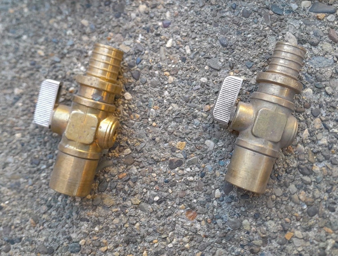 Rehau Everloc 3/4″x1/2″x3/4″ Brass PEX Fittings 10-tees 1-3/4″ Sweat Shutoff