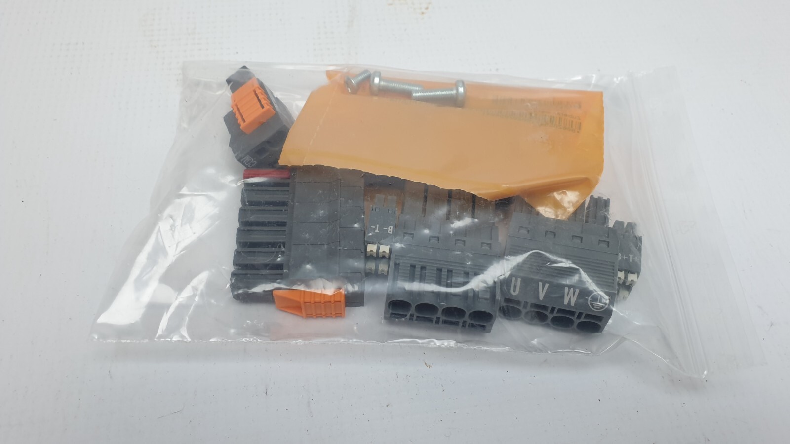 B&R ACOPOS P3 Servo Drive 8EI8X8HWTS0.0600-1