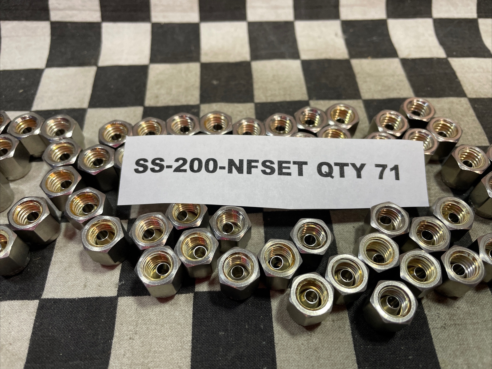 SWAGELOK NUT FERRULE 1/8″, SS-203-1, SS-204-1, SS-200-NFSET, LOT OF 139 #1644JB