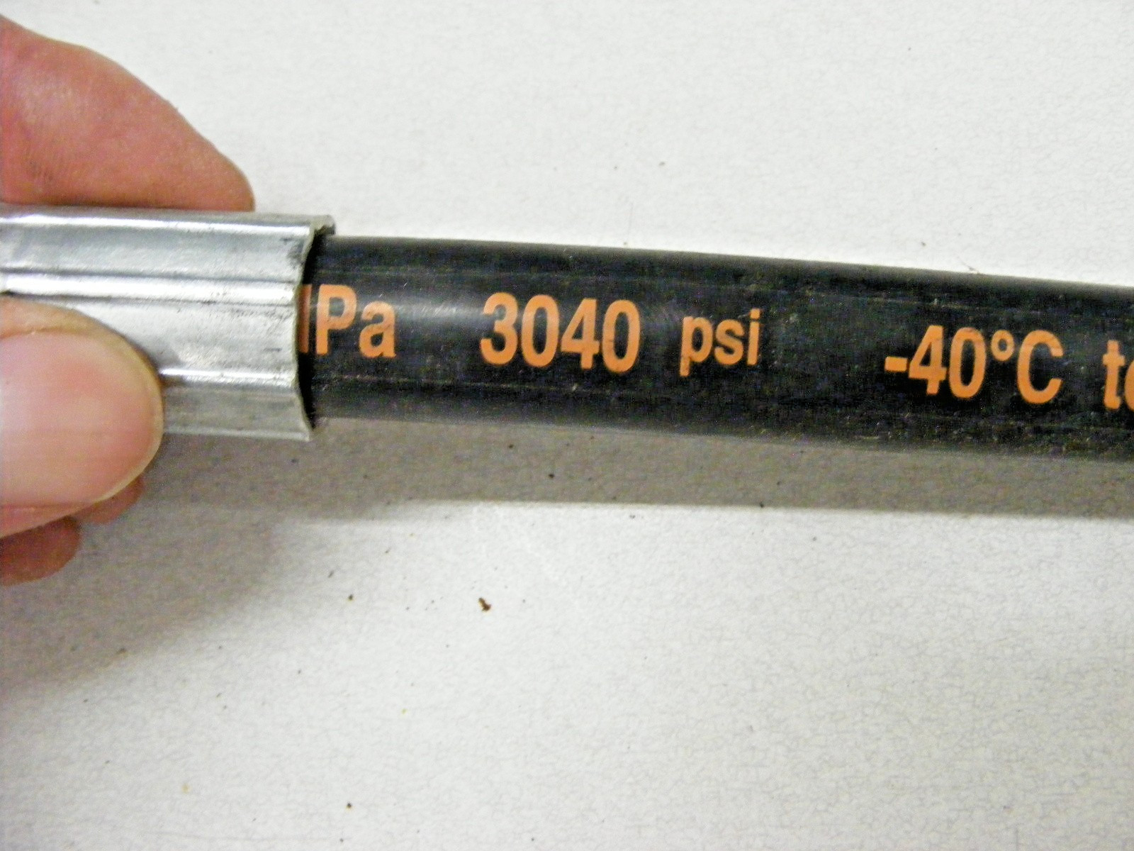 Manuli 2G-IC-126C/16 Golden iSO 21 Antiwear Hose 18752-A SAE 3040 psi (zz3)