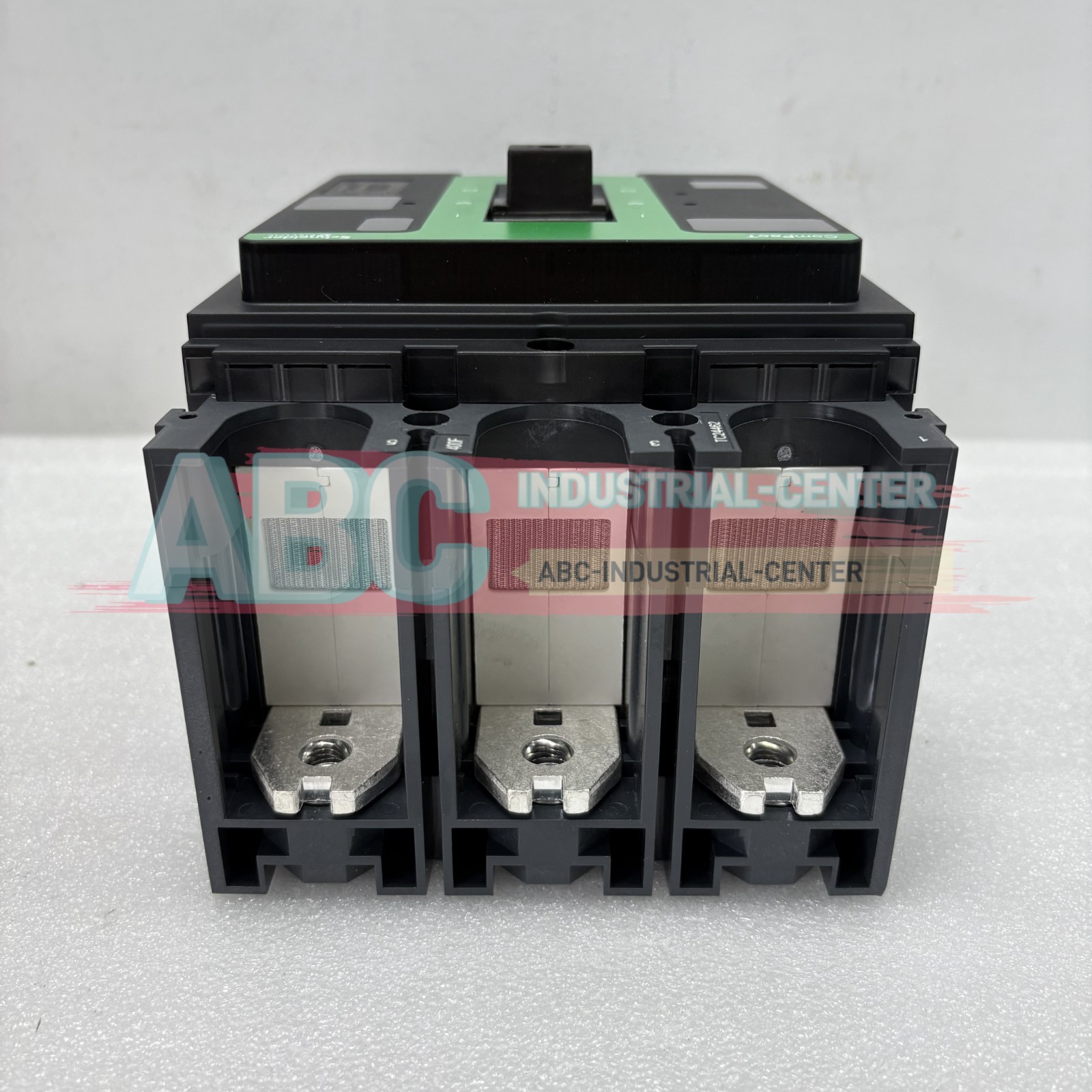 1PCS New Schneider C40F32D250 NSX400F Mic2.3 250A 3P3D circuit breaker#