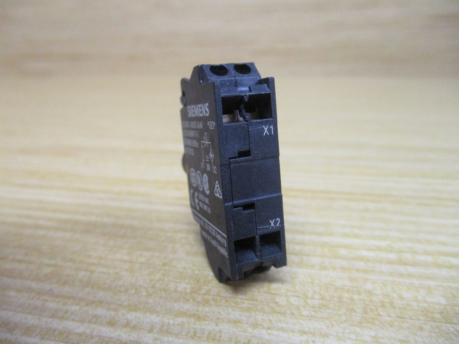Siemens 3SU1401-1BB20-3AA0 LED Module 3SU14011BB203AA0