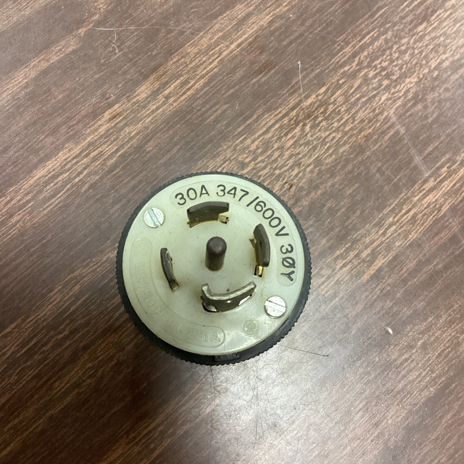 Hubbell 231A 20A 125V Twist Lock Plug