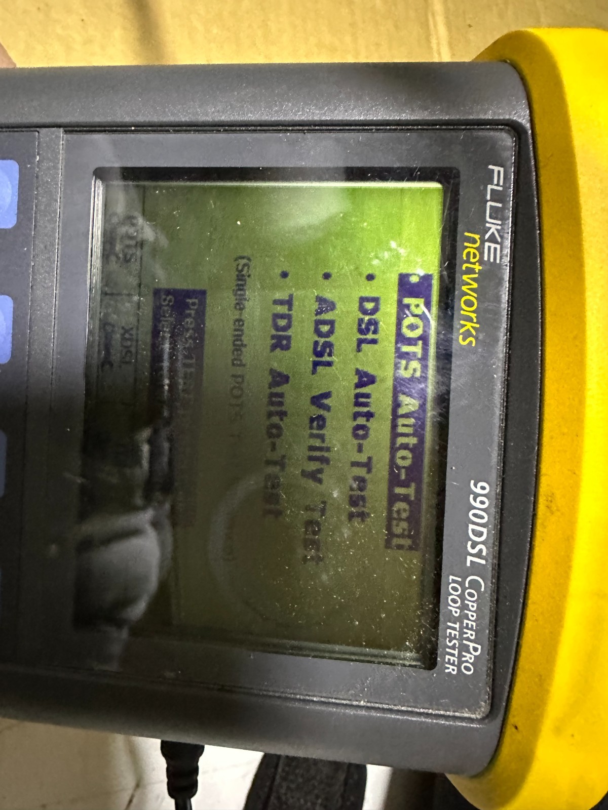 FLUKE 990DSL WITH CASE WIRES POWERS ON