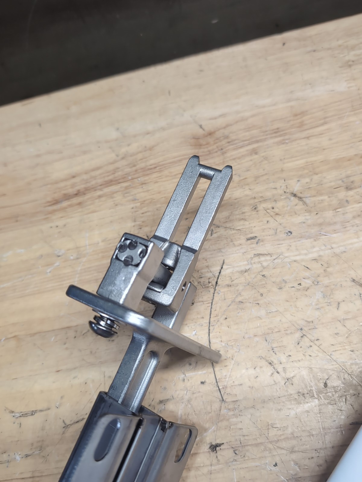 FORTRESS INTERLOCKS ITM-00038811 SBG PRO SLIDEBAR TG2, Nos Surplus