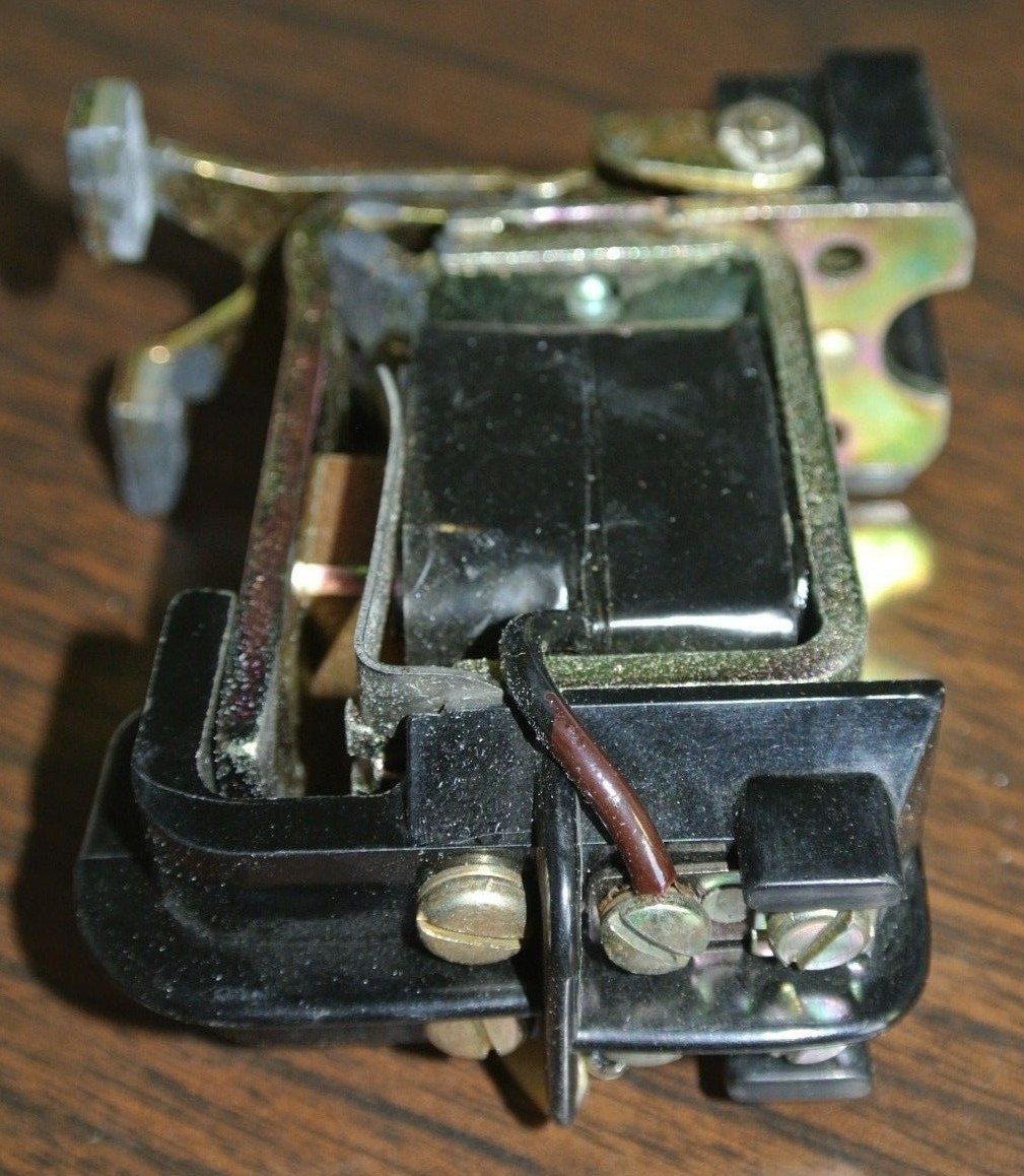 SYLVANIA / JOSLYN CLARK KPMH-12 LATCH MECHANISM for PM RELAY LINE NEW SURPLUS