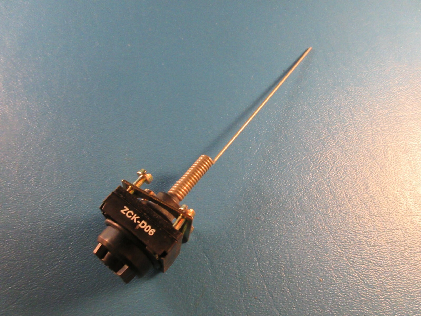 Telemecanique XCKL06 Limit Switch, Wobble Stick/Wire Whish Finger
