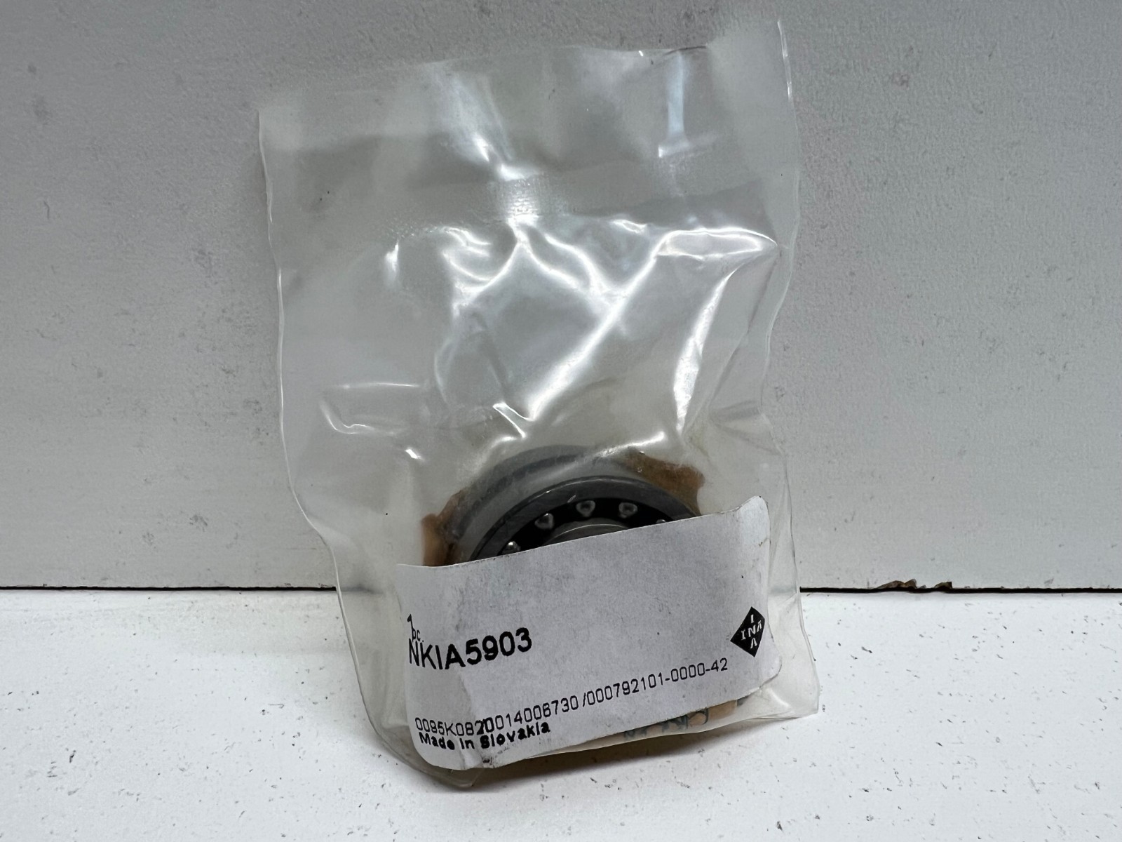 NEW IN BOX! INA NEEDLE ROLLER BEARING NKIA5903