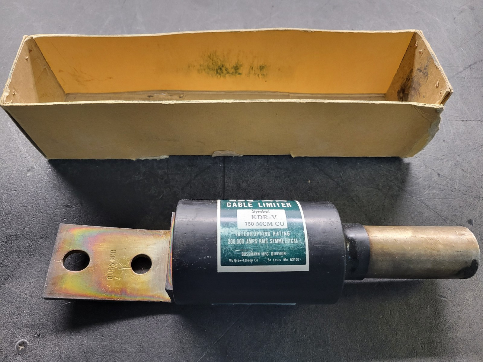 Buss KDR-V 750MCM CU Cable Limiter.