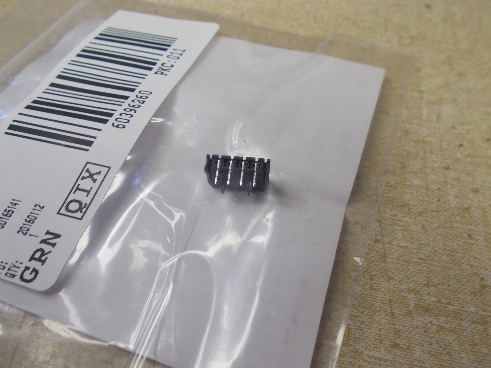 NEW Molex 43650-0400 Socket & Plug Connector *FREE SHIPPING*