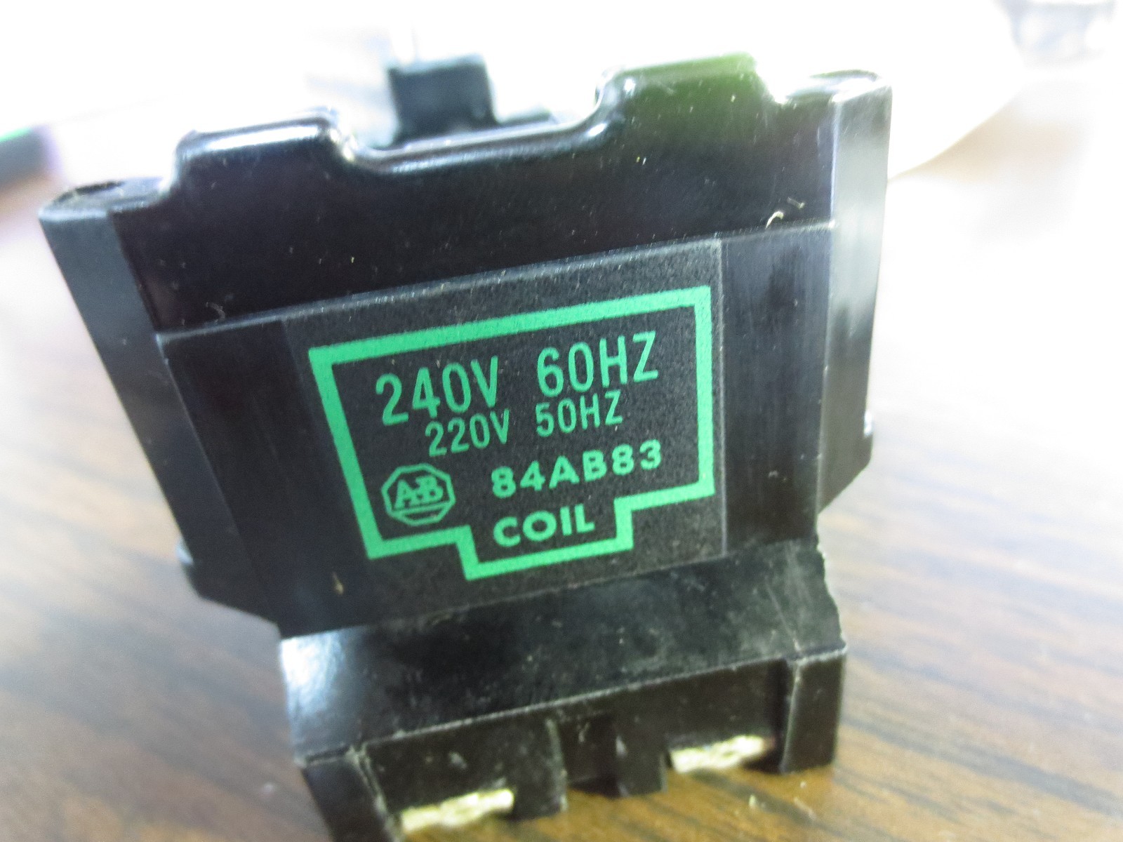 ALLEN-BRADLEY 84AB83 COIL – 220V/50Hz, 240V/60Hz – for 700 TYPE N – NEW SURPLUS