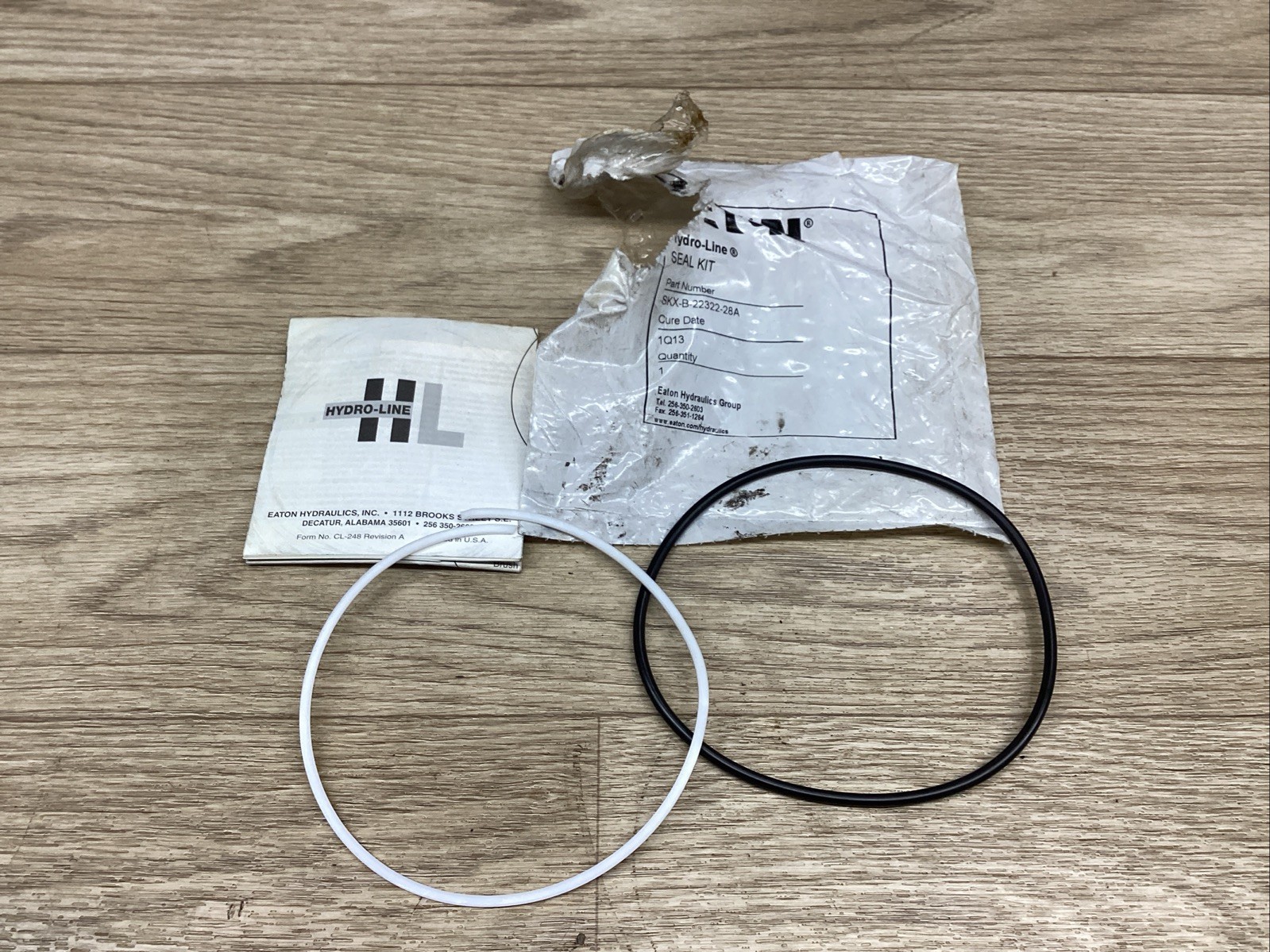 NOS OPEN Eaton Hydro Line SKX-B-22322-28A Seal Kit #819L1