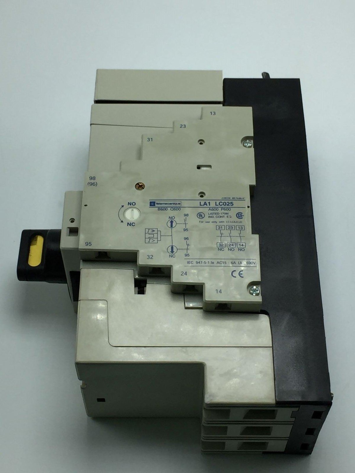 TELEMECANIQUE LD4-LD130BD & LB1-LD03M57 STARTER W/INTEGRAL STARTER OVERLOAD