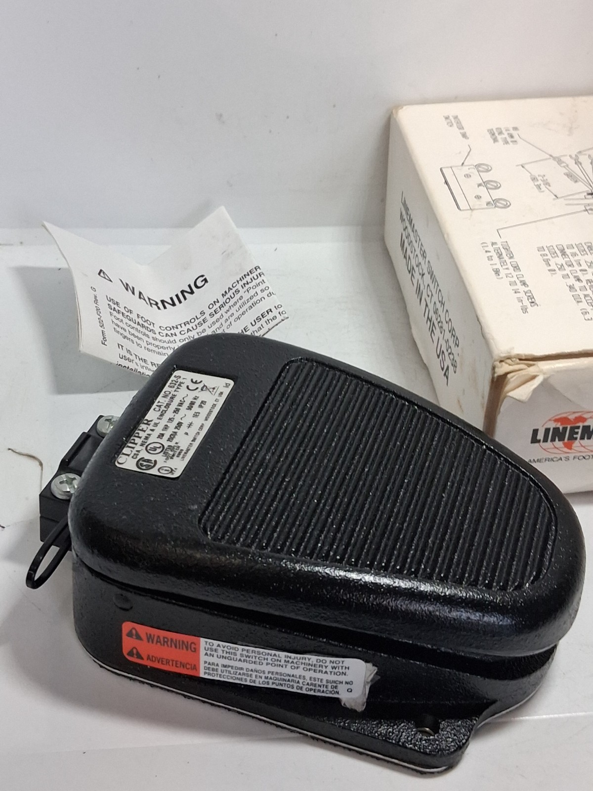 LINEMASTER 632-S ELECTRIC FOOT SWITCH 125-250VAC 1HP 20A 50/60HZ NIB