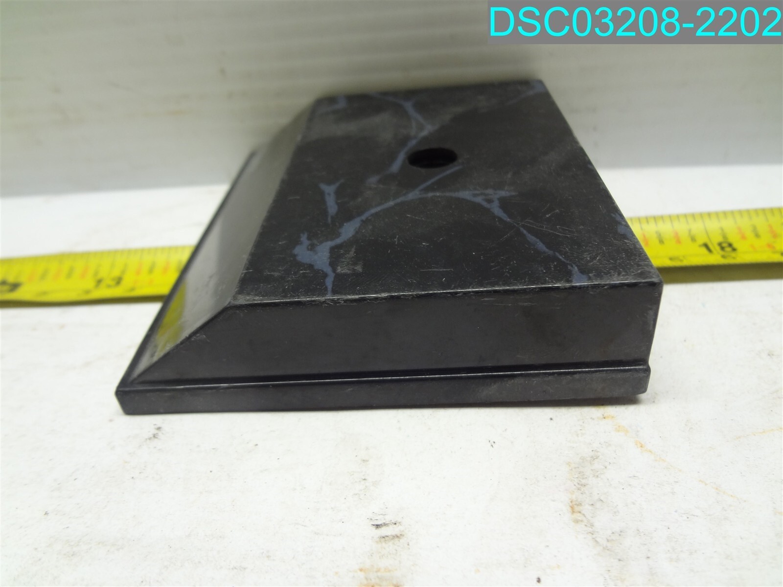 QTY=88: 3-3/8″ X 3″ X 3/4″ WEIGHTED PLASTIC TROPHY BLACK MARBLE FINISH